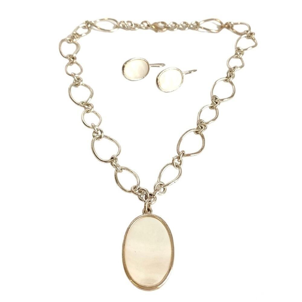Mother Of Pearl White Shell Necklace & Earrings Set Silver Tone Chain‎ 18”